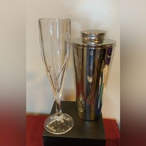 Vintage  Mr Bartender promo Inc.
Stainless steel cocktail.